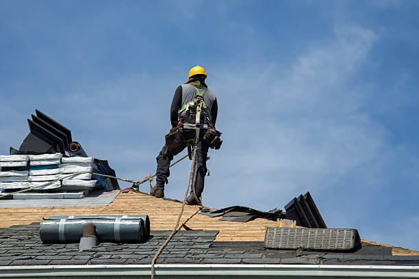 Professional Gutter Installation technician working in Garrettsville, OH